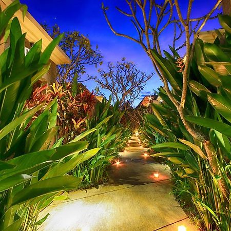 Bukit Kirana Villas Uluwatu  Exterior photo